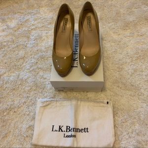 LK Bennett Sledge Patent Leather Court Shoe Size 39